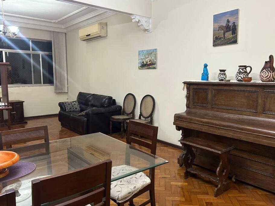 No Flamengo Apartment